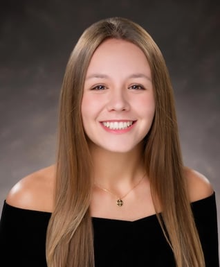 Reagan Senior Picture CCHS (2)