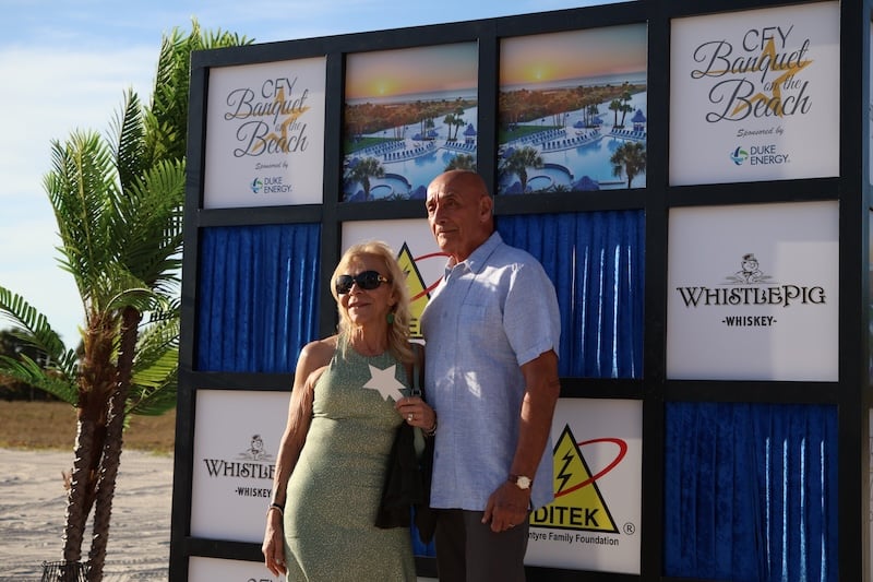 Banquet on the beach photo 3