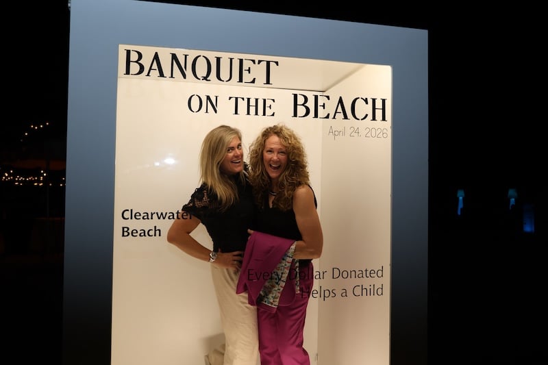 Banquet on the beach photo 7