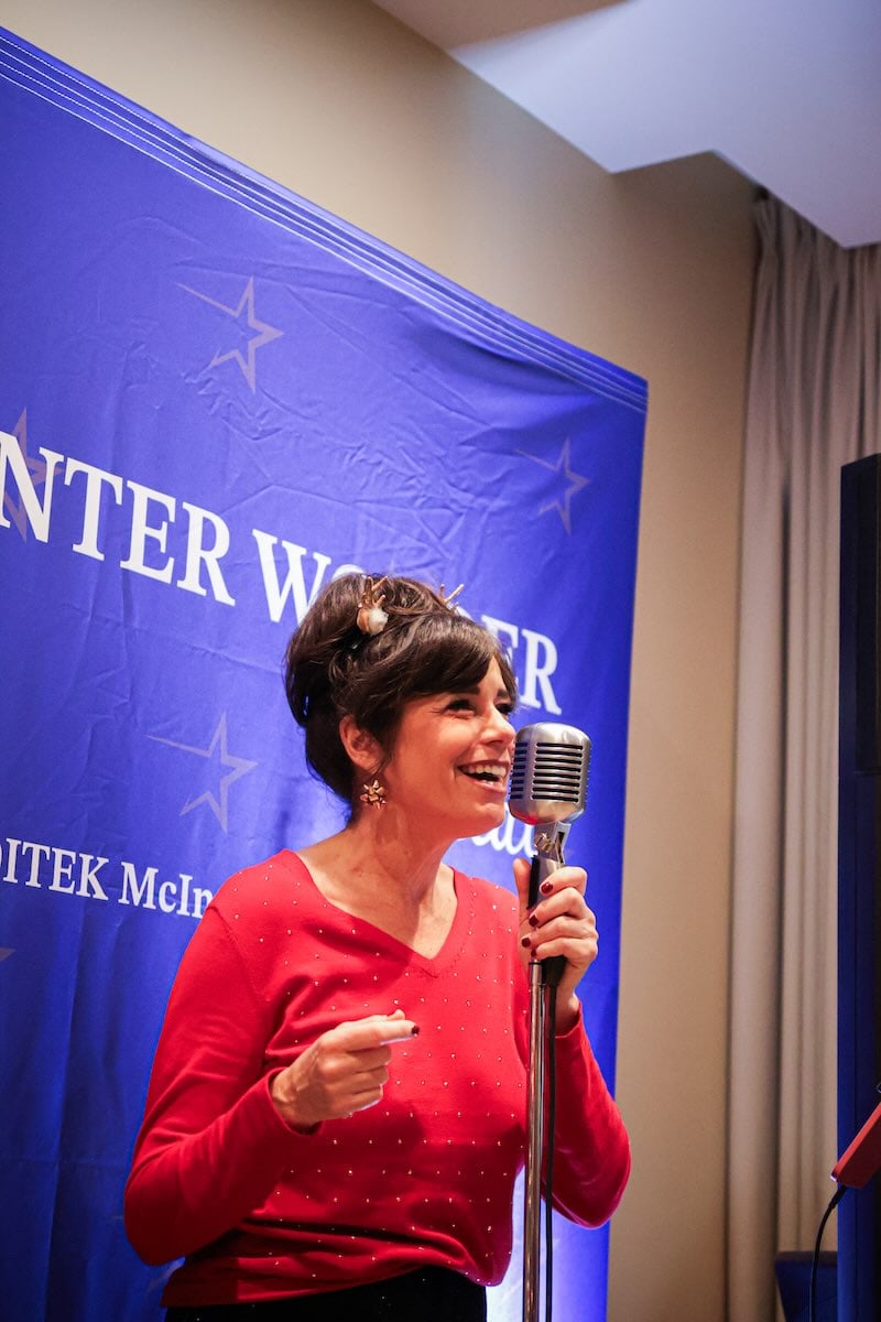 winter wonderland social speaker